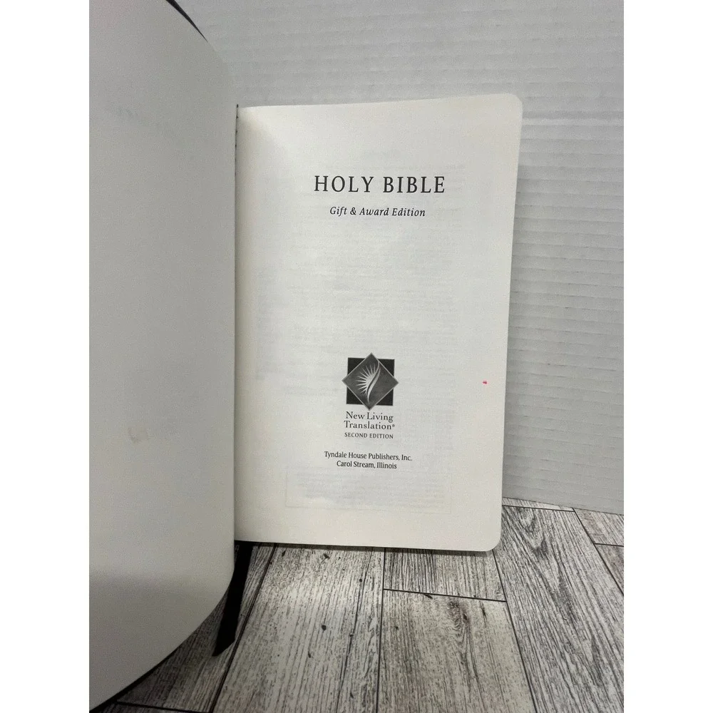 New Living Translation Holy Bible Gift Ed. Brown Leatherette ISBN 9781414316932